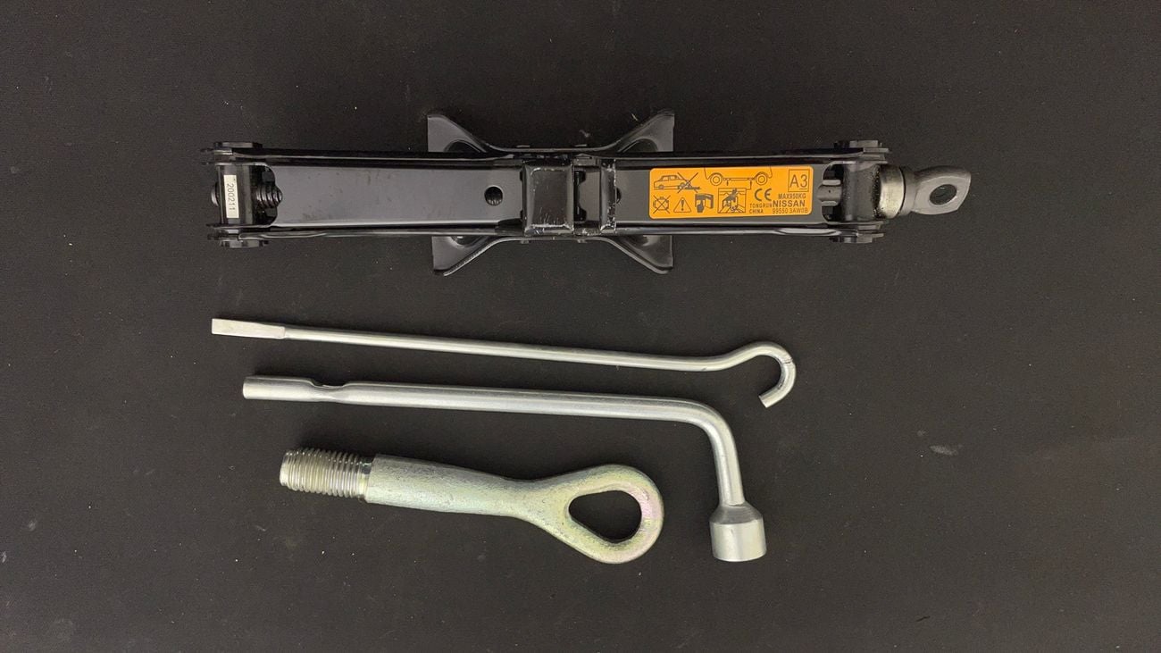 Nissan Sunny SV 1.5 | Zero Down Payment | Home Test Drive