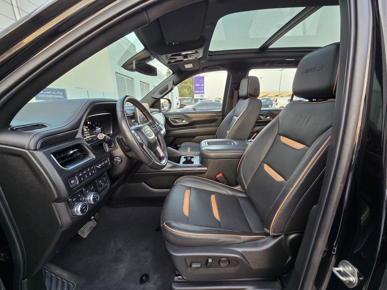 GMC Yukon AT4 5.3L GMC YUKON AT4 2022// GCC// UNDER WARRANTY// FSH// ORIGINAL PAINT