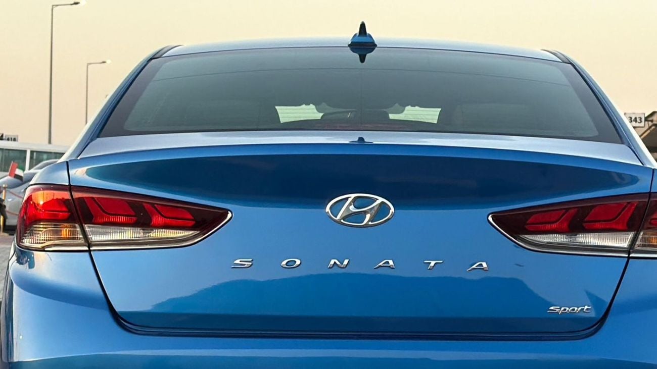 Hyundai Sonata fully loaded, top-of-the-line