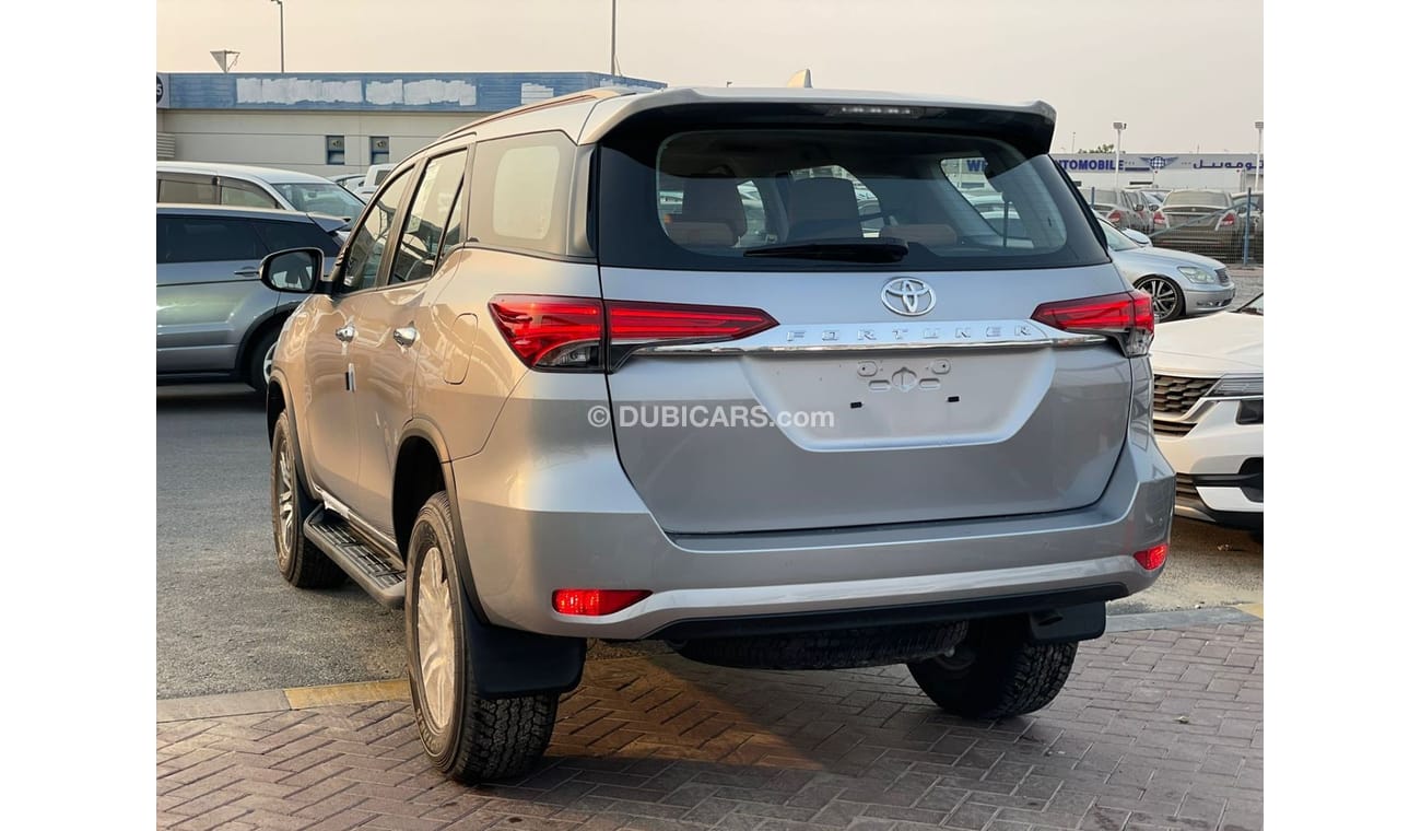 Toyota Fortuner TOYOTA FORTUNER 2.4L DISEL 2023
