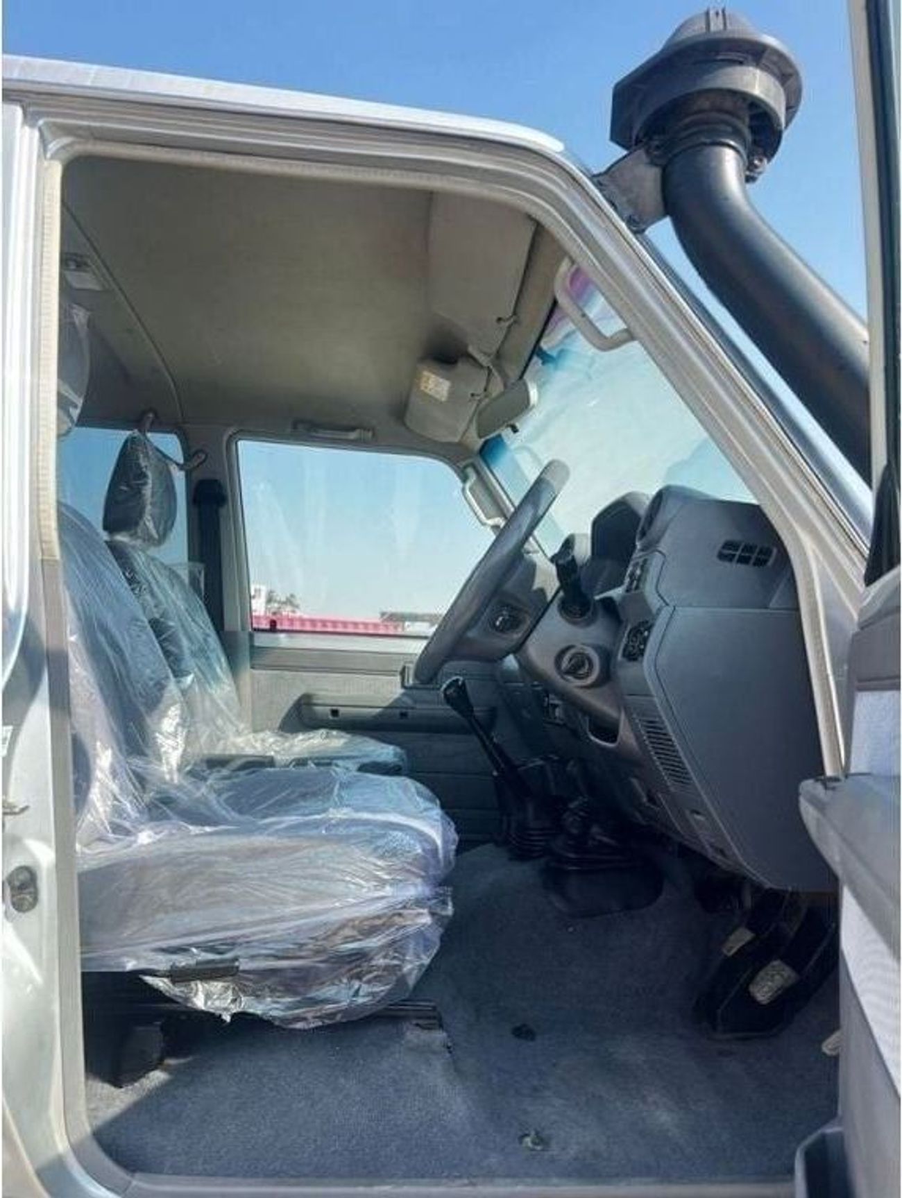 Toyota Land Cruiser Pick Up Diesel 4.5 Liter Right Hand Drive 4 Doors Manual Gear