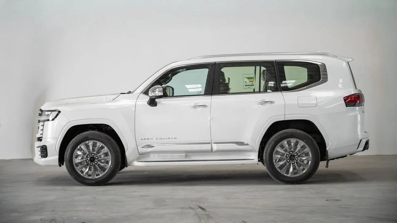 Toyota Land Cruiser VXR LAND cruiser VXR 3.5 petrol 2026