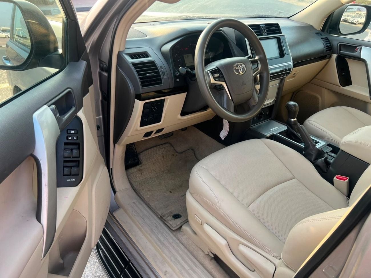Toyota Prado TX-L 2022  Toyota Prado TXL 2.7L V4- AWD 4x4 - No Accedent -  - Rear Sensor -