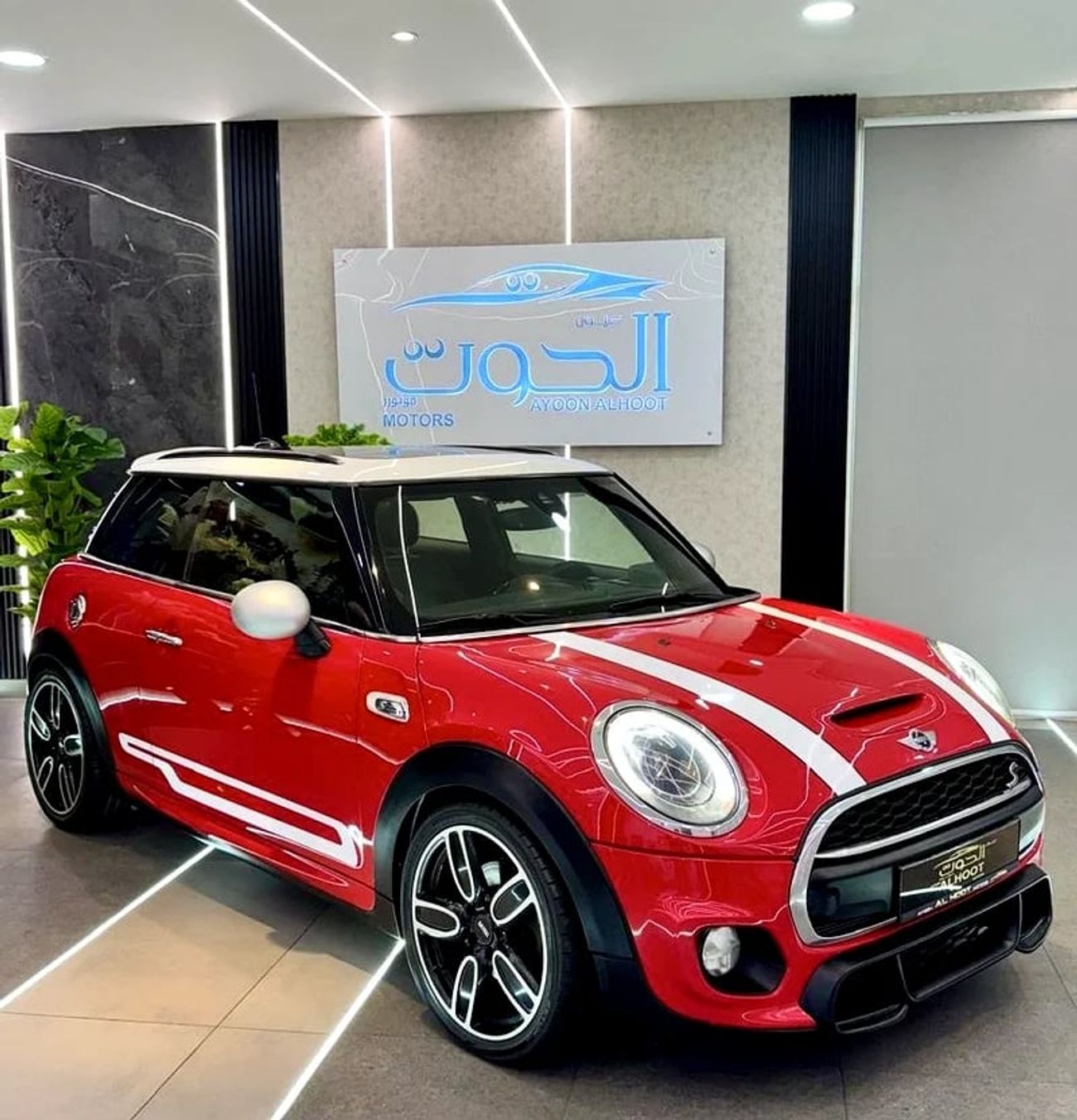 ميني كوبر BEAUTIFUL S ** JCW ** ACCIDENT FREE || GCC || TOP OPTIONS || CONDITION