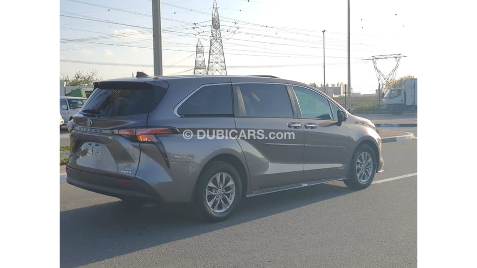 Used TOYOTA SIENNA HYBRID FULL OPTION 2021 MODEL 2021 for sale in Dubai ...