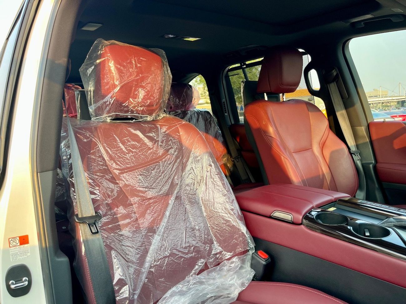 لكزس LX 600 Signature 3.5L ( CYL)