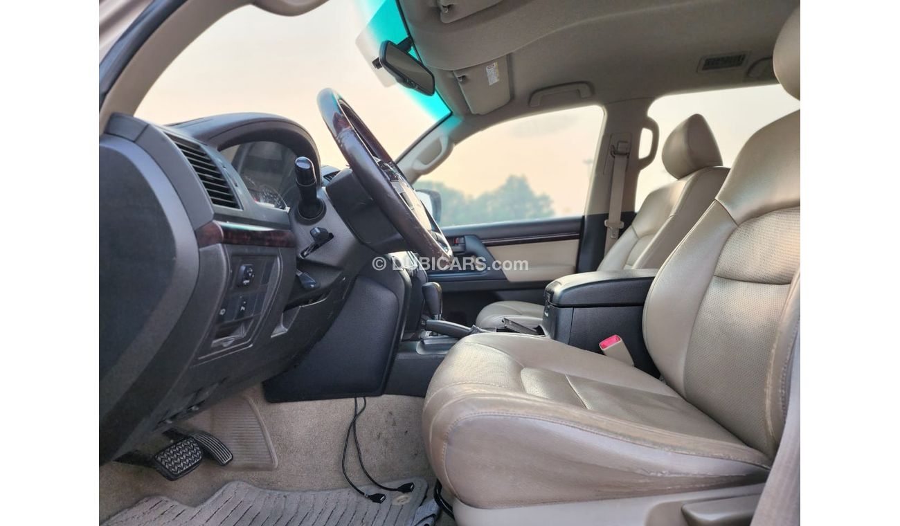 Toyota Land Cruiser GX.R V6