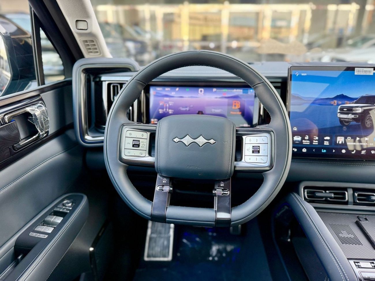 BYD Leopard 5 Full Option Luxury Plug-In Hybrid SUV