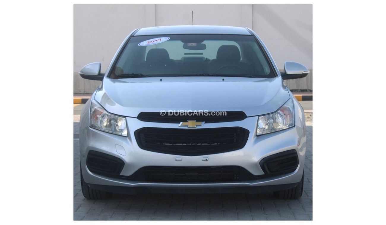 شيفروليه كروز LS شيفورلية كروز 2017 فضي خليجي بحالة ممتازة بدون حوادث