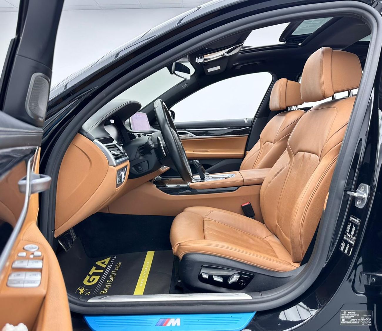 بي أم دبليو 730Li 2020 BMW 730Li M-Sport M-Kit, 1 Year Unlimited Km Warranty, Sep/2027 BMW Service Contract, BMW Full 