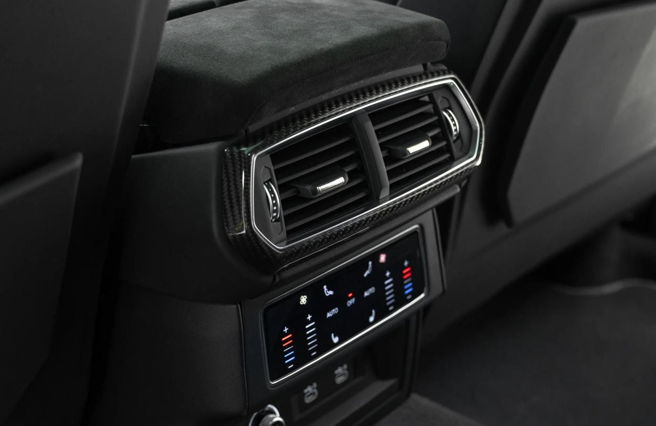 Lamborghini Urus 4.0L V8 Twin-Turbocharged Engine