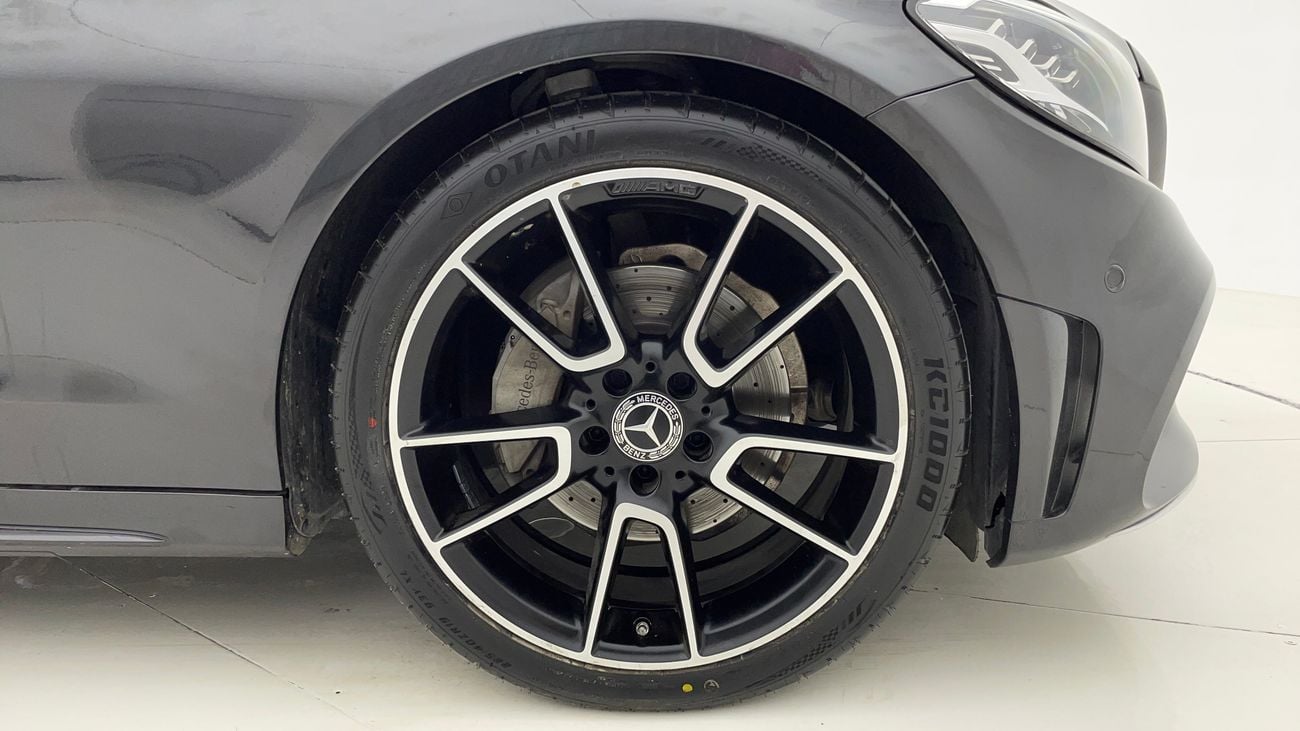 Mercedes-Benz C 200 AMG SPORT PACKAGE 2 | Zero Down Payment | Free Home Test Drive