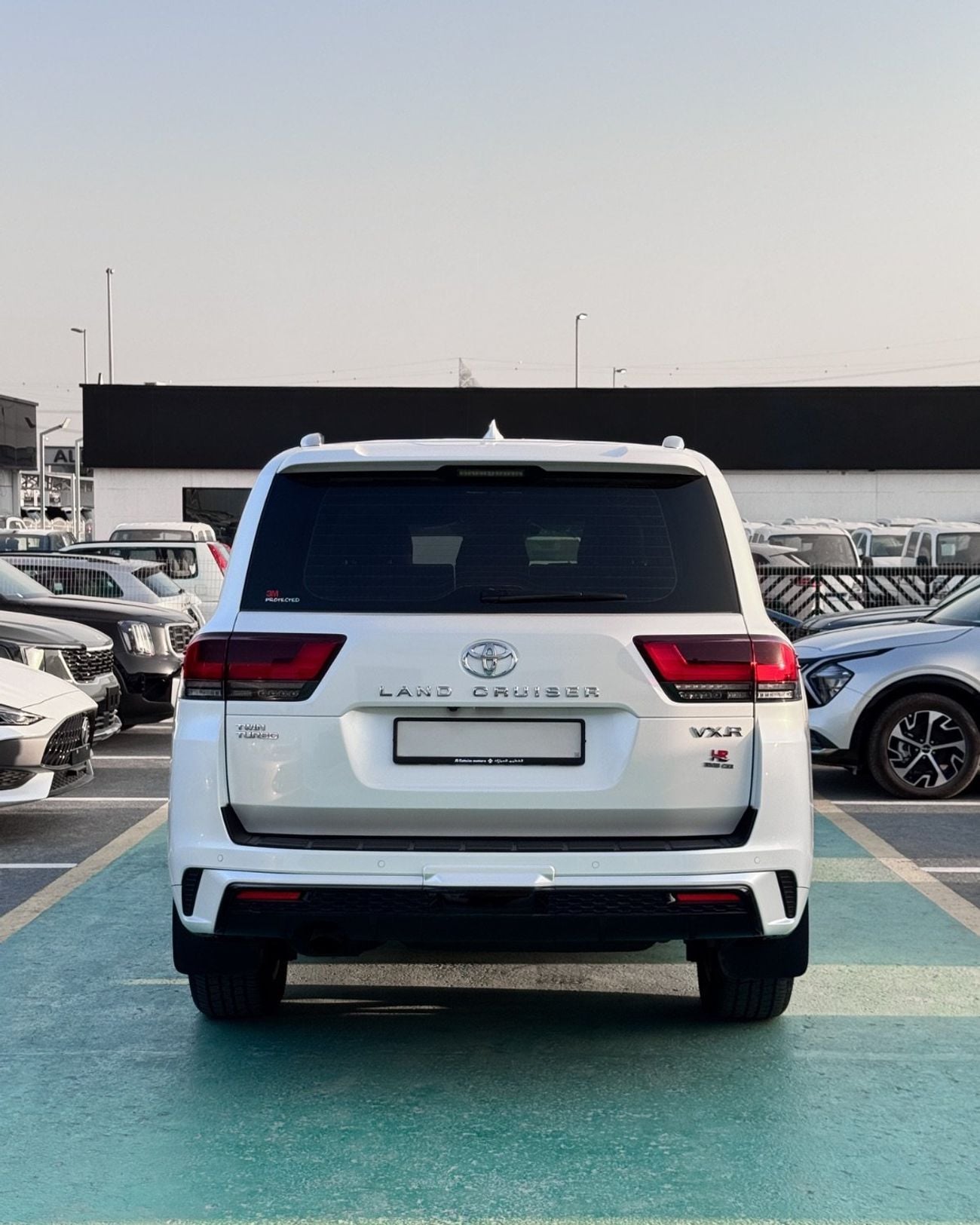 Toyota Land Cruiser VXR Toyota Land Cruiser VXR 2024 MODEL - GCC specs
