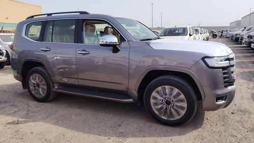 تويوتا لاند كروزر TOYOTA LAND CRUISR VXR 3.3 2025