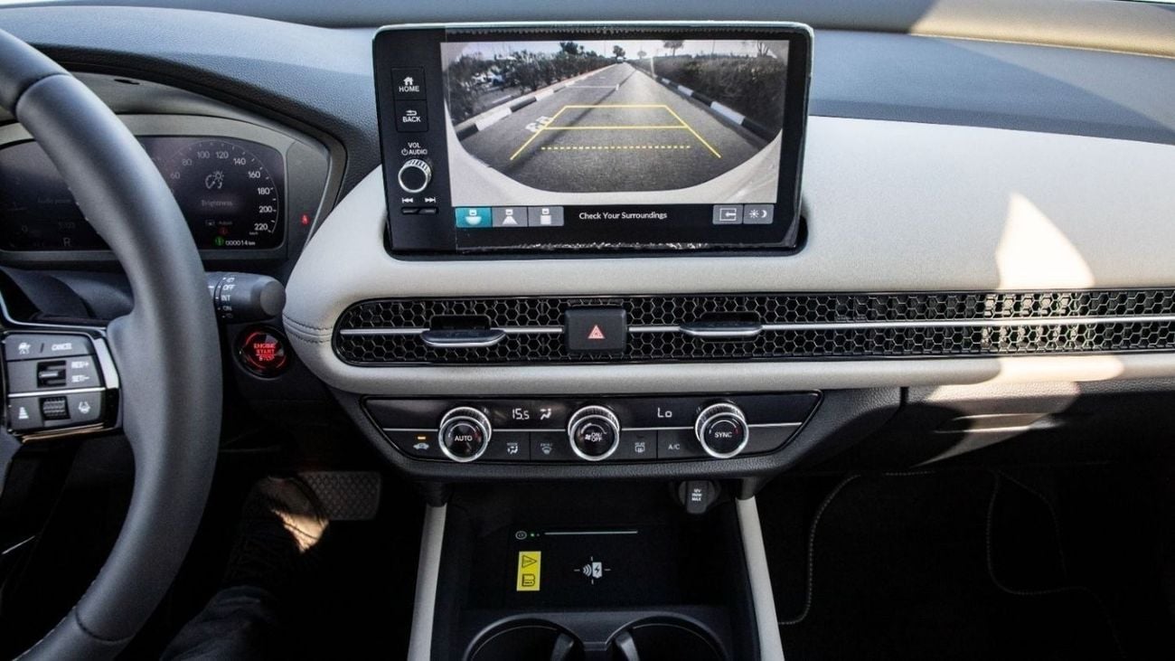 هوندا ZRV LX SUV 1.5L/2024/GCC/WITH LOCAL WARRANTY. Local Registration +10%