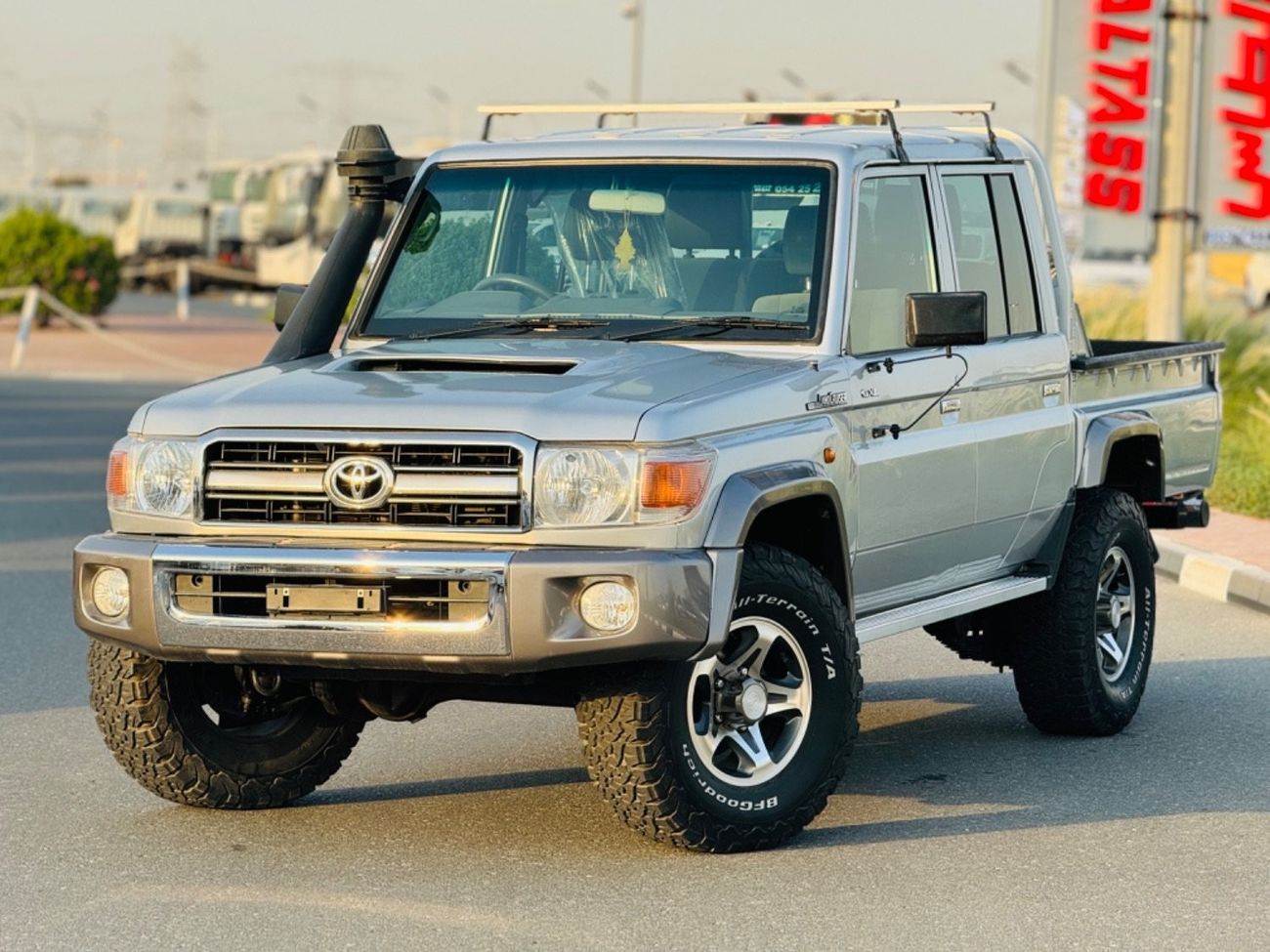 Toyota Land Cruiser Pick Up Land Cruiser pick up v8