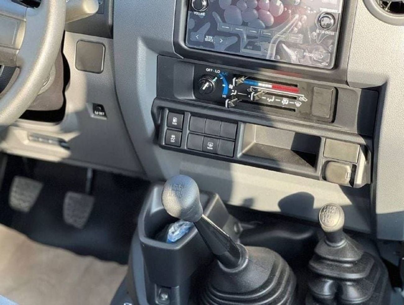 تويوتا لاند كروزر 70 LC78 4.5L V8 DSL M/T //2024// STD OPTION WITH POWER LOCK // SPECIAL OFFER // BY FORMULA AUTO // FOR