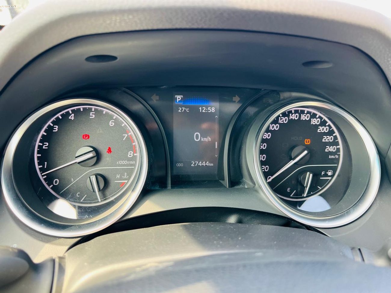 Toyota Camry SE 2.5L (181 HP)