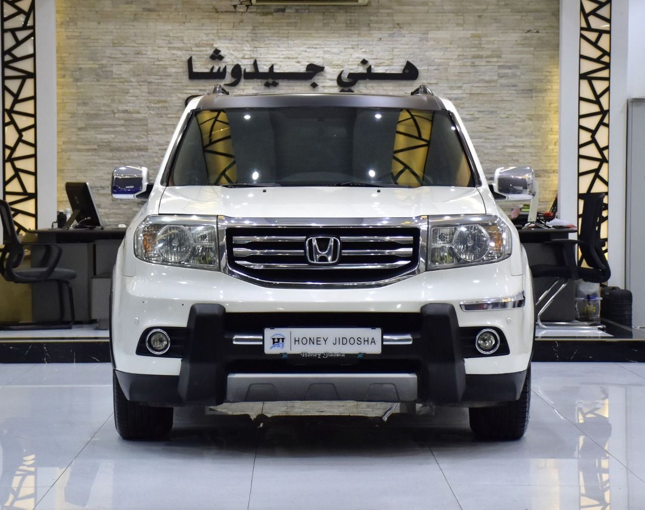 Honda Pilot EXCELLENT DEAL for our Honda Pilot 4WD ( 2015 Model ) in White Color GCC Specs