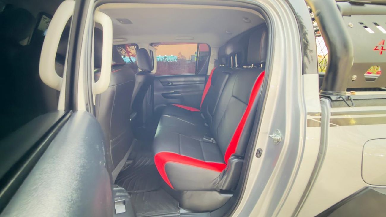 Toyota Hilux GR SPORTS BODY KIT INSTALLED | DOUBLE CABIN | SPORTS BAR WITH BASKET | POWER WINDOWS | AT | RHD