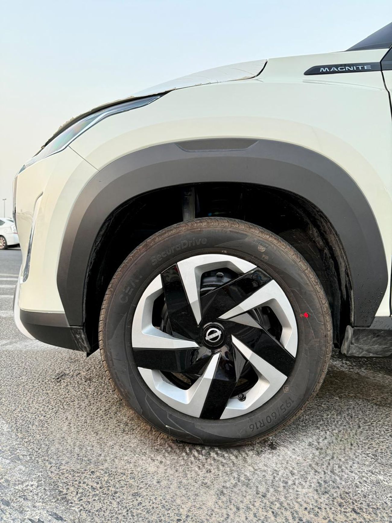 نيسان ماغنيت Nissan Magnite Acenta 1.0L Turbo Petrol Automatic