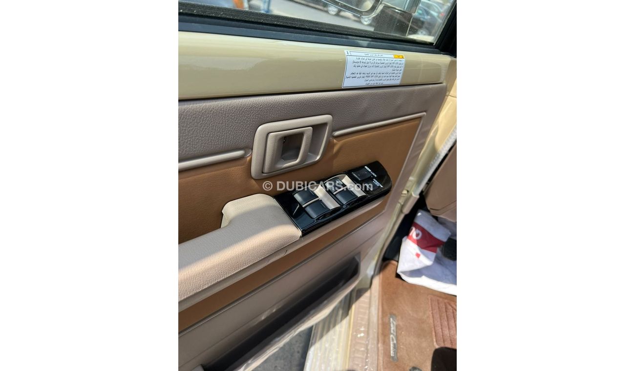 تويوتا لاند كروزر 70 2022 TOYOTA LANDCRUISER / 70 SERIES / 4.0L / 4WD/ 5 DOOR / FULL OPTION / GCC