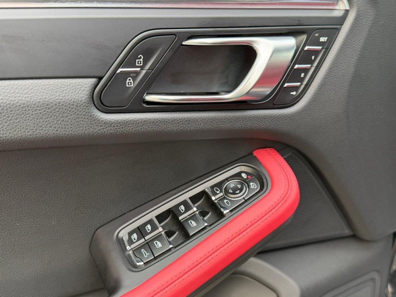 Porsche Macan Std 2.0L (252 HP)