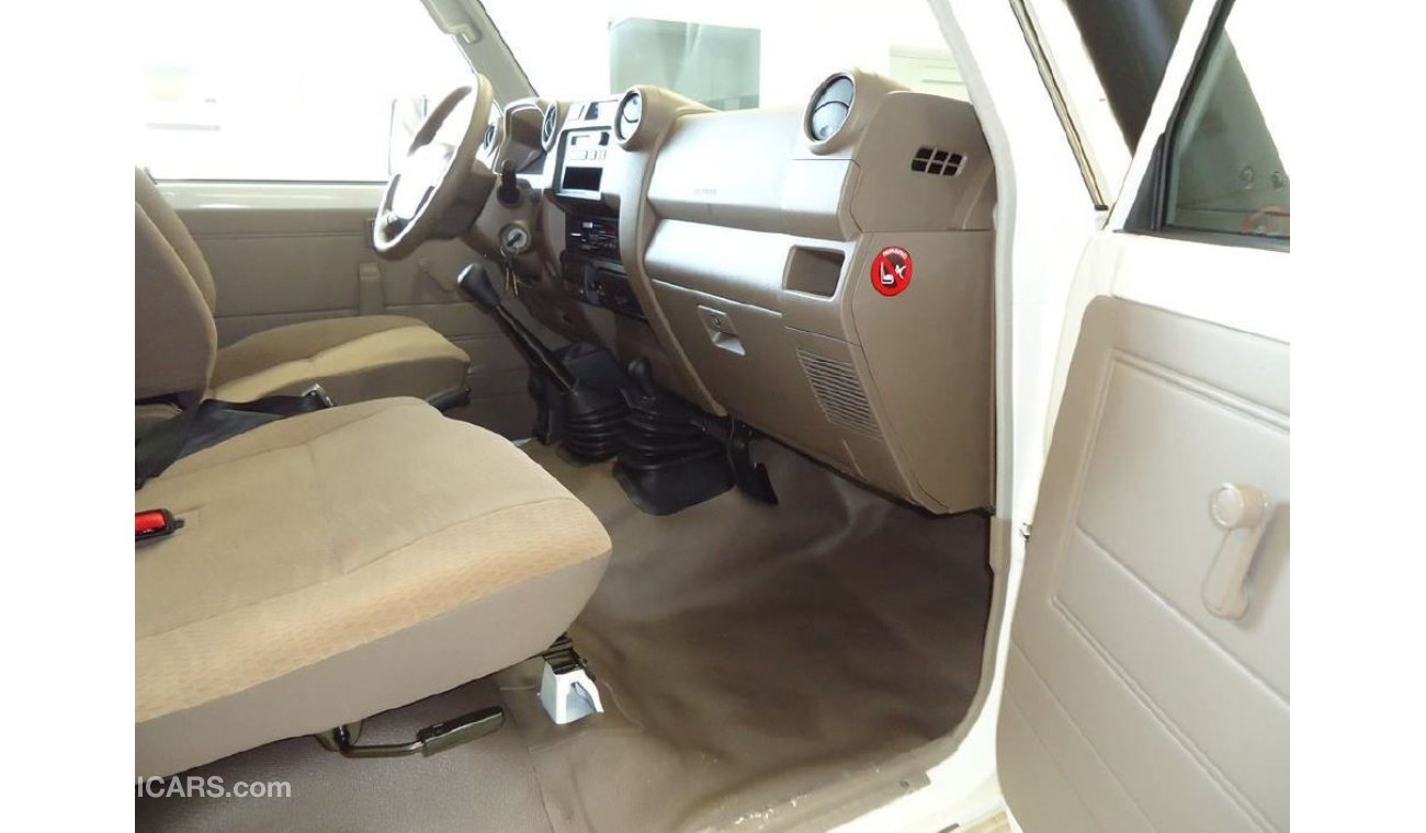 Toyota Land Cruiser Hard Top 4.5L V8  TURBO Diesel 9 Seat 4WD LC78  Wagon