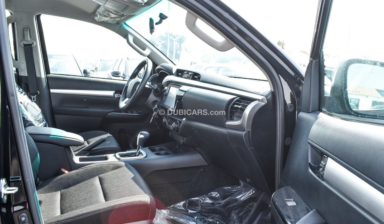 تويوتا هيلوكس SR5 2.7L