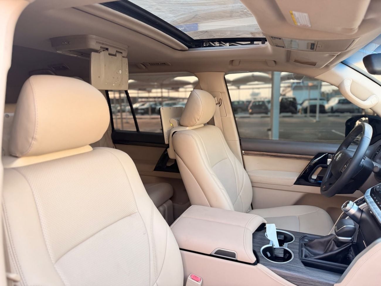 Toyota Land Cruiser VXR Toyota Landcruiser VXR 2018 Upgrade 2024 V6 Full option Petrol