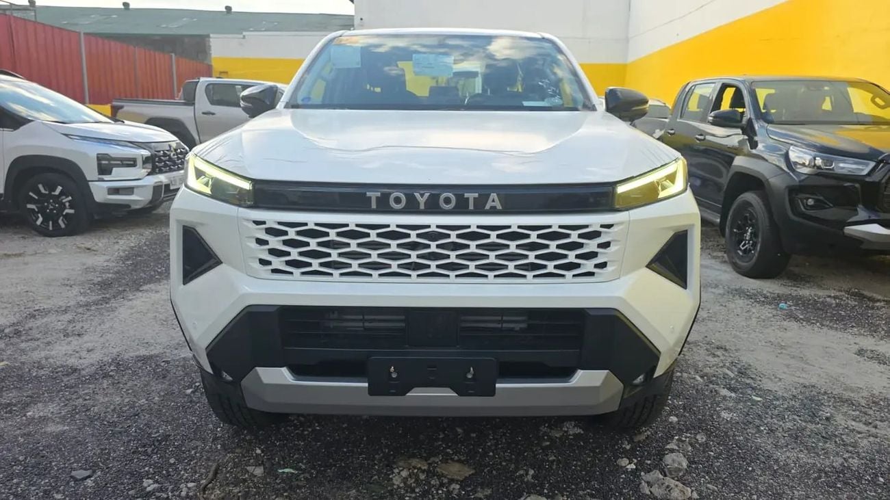 Toyota Hilux Hilux E 2.8L MT