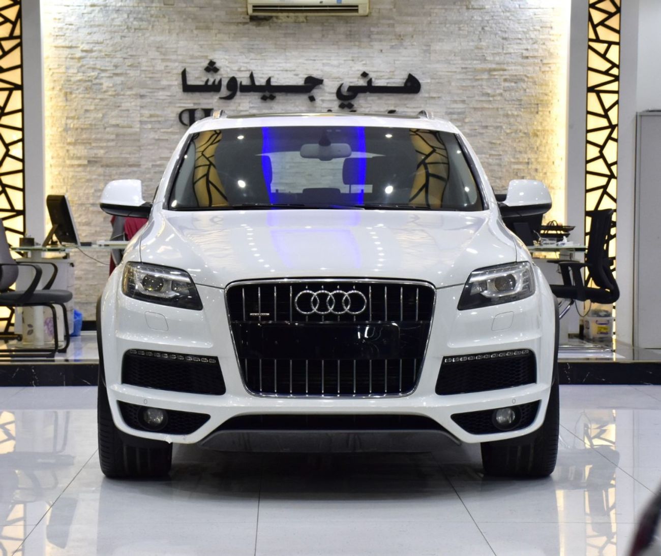 أودي Q7 EXCELLENT DEAL for our Audi Q7 S-Line ( 2014 Model ) in White Color GCC Specs