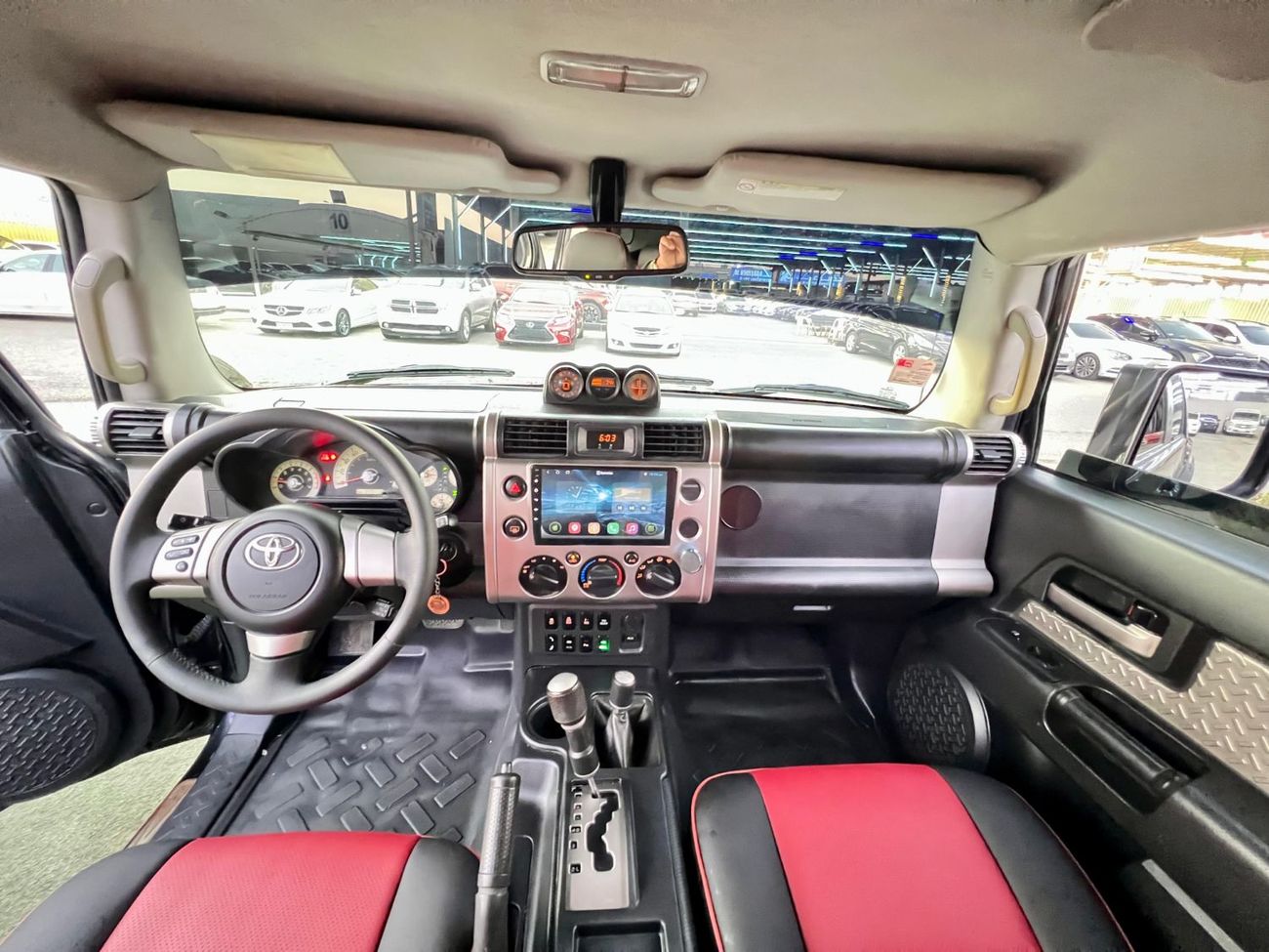 Toyota FJ Cruiser Extreme 4.0L (270 HP) gcc full option