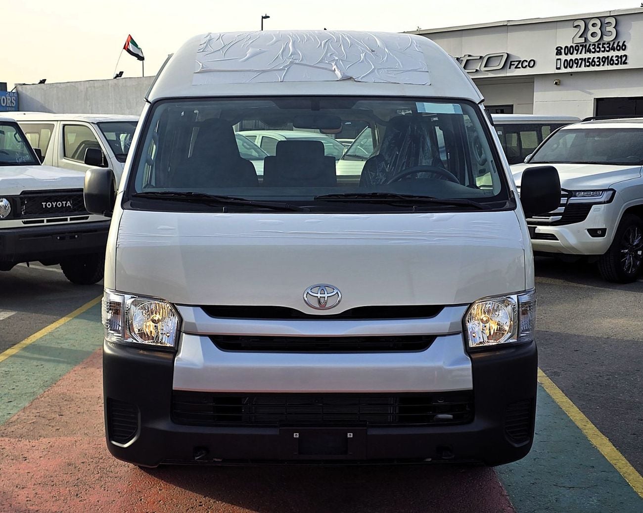 Toyota Hiace GLS -High Roof  Panal Van 2.7L Toyota Hiace High Roof Old Shape Cargo 2.7l petrol RWD 3 SEATS Gcc sp