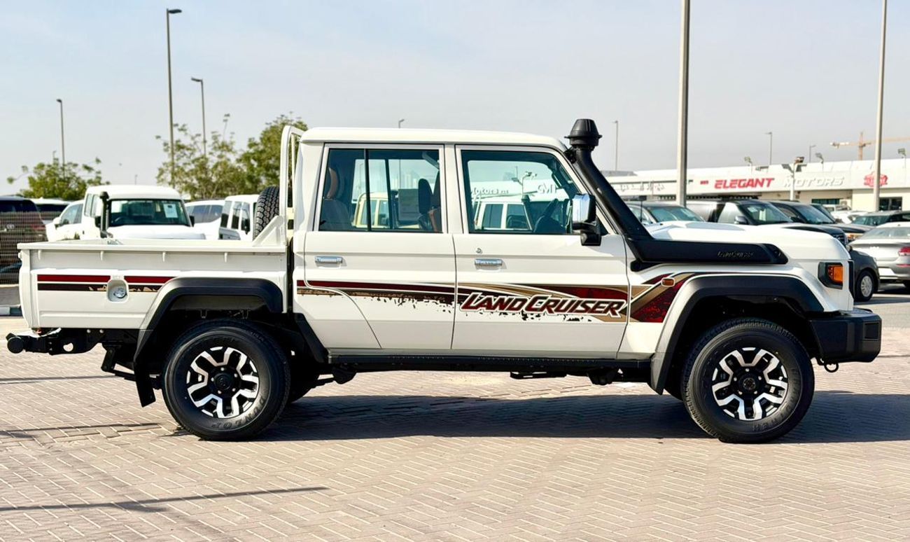 تويوتا لاند كروزر بيك آب 2026 LC79 Double Cabin 4,0L petrol Full option Oman spec