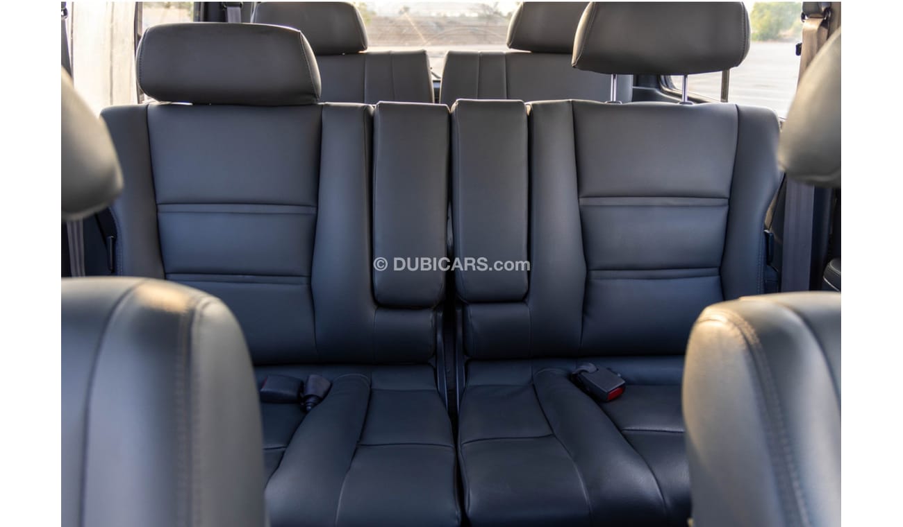 تويوتا لاند كروزر VXR