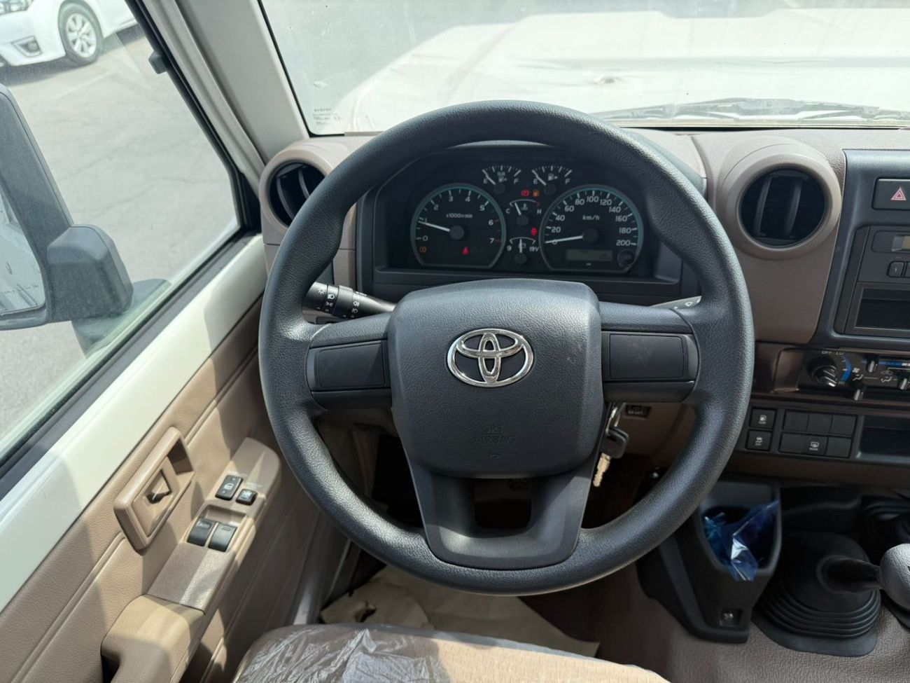 تويوتا لاند كروزر 70 LC78 Hardtop 3 Doors Long , M/T , 4.0L Petrol V6 Two Tank 2025 Model