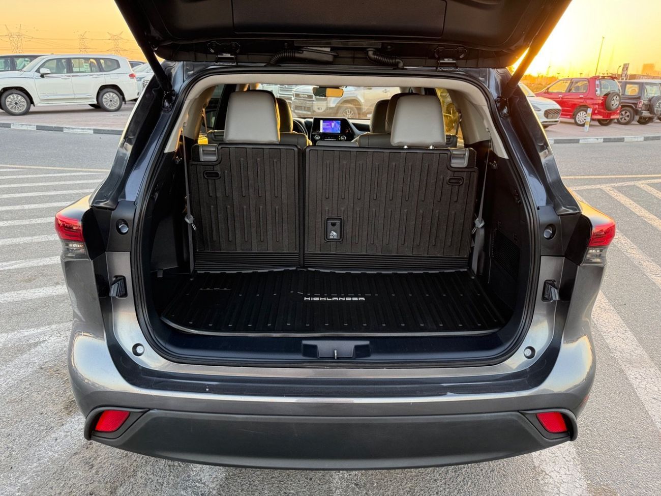 Toyota Highlander 2024 TOYOTA HIGHLANDER XLE 4x4 FULL. OPTIONS IMPORTED FROM USA