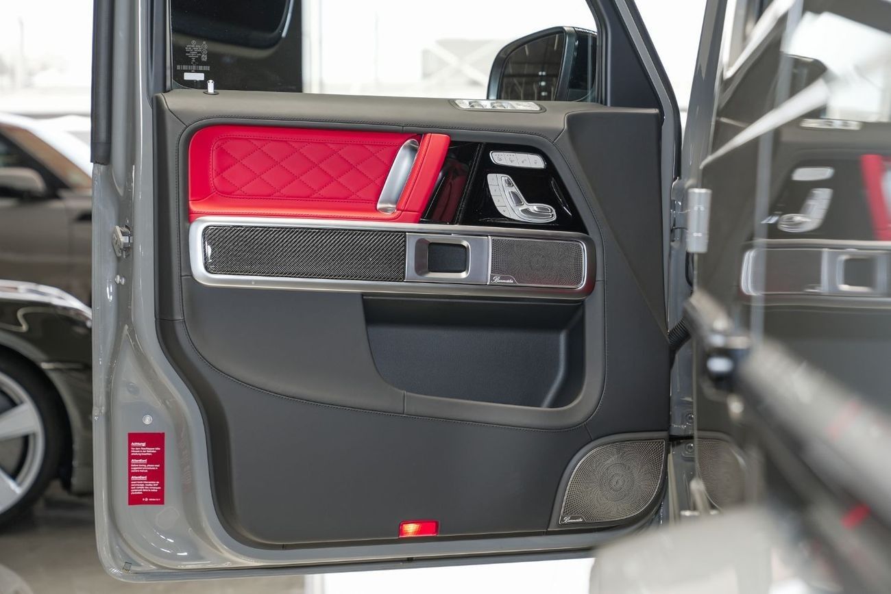 Mercedes-Benz G 63 AMG (GCC) Double Night Package / Full Carbon Fiber / + 10% For local Registration