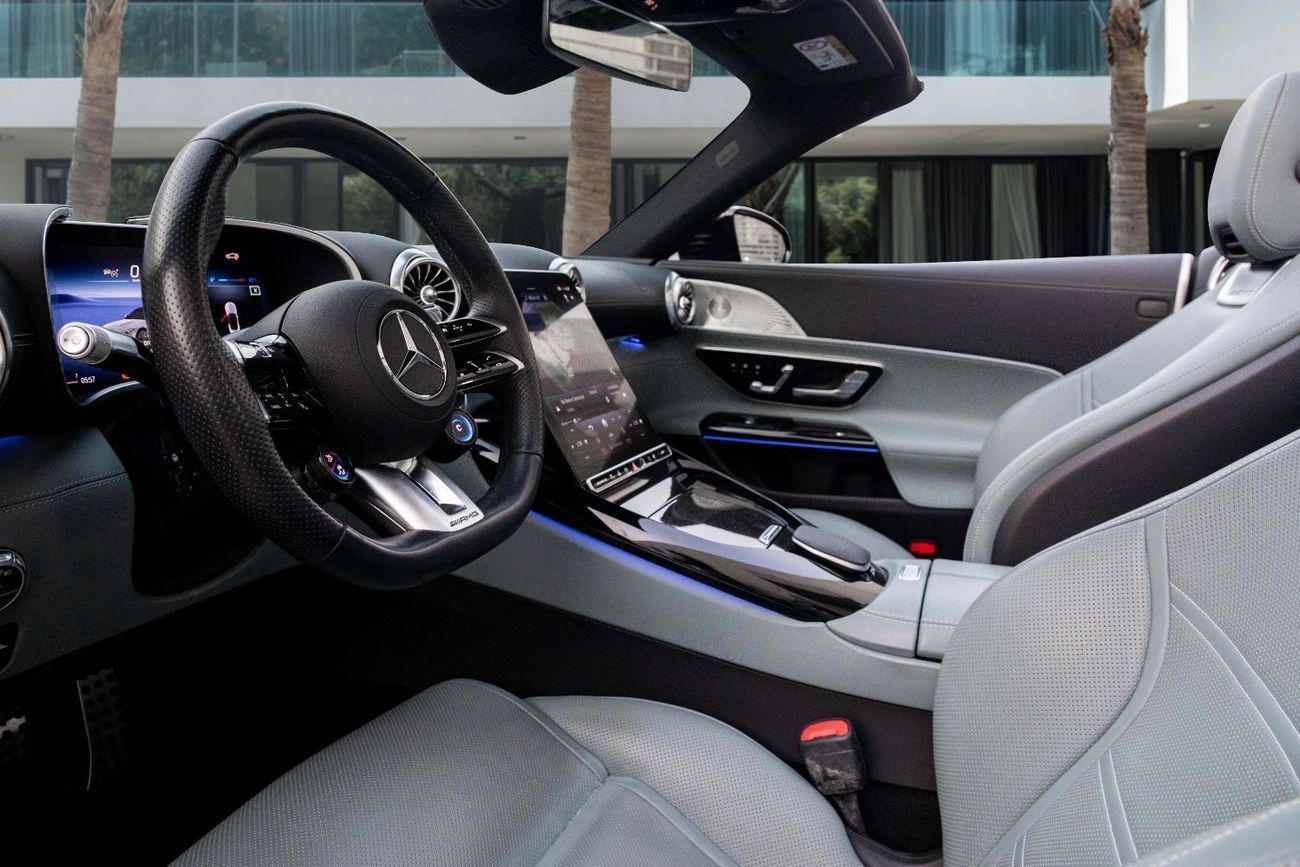 مرسيدس بنز SL 43 AMG 6,071 P.M  | 0% Downpayment | SL43 AMG Convertible | Under Warranty!