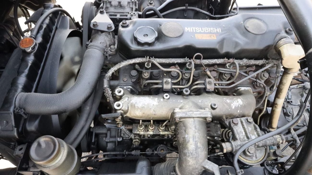 Mitsubishi Canter Van 