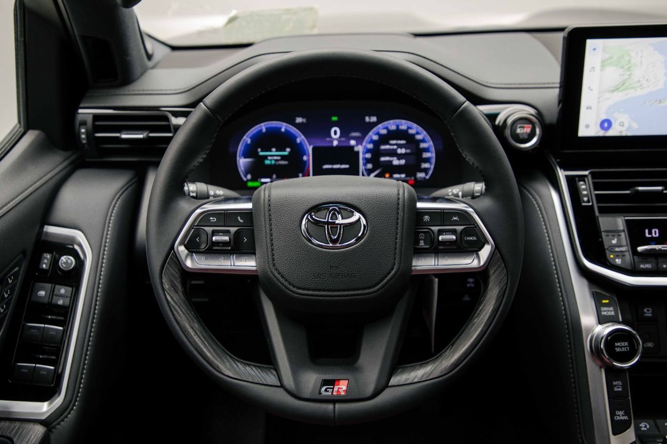 تويوتا لاند كروزر GRS 3.5L - Black Inside Maroon | Export Only