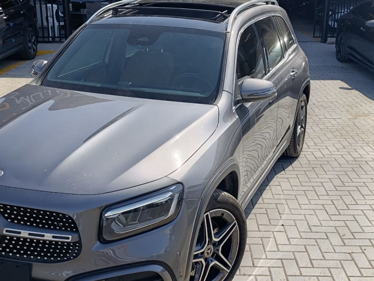 Mercedes-Benz GLB 250 4MATIC 2.0L (221 HP)