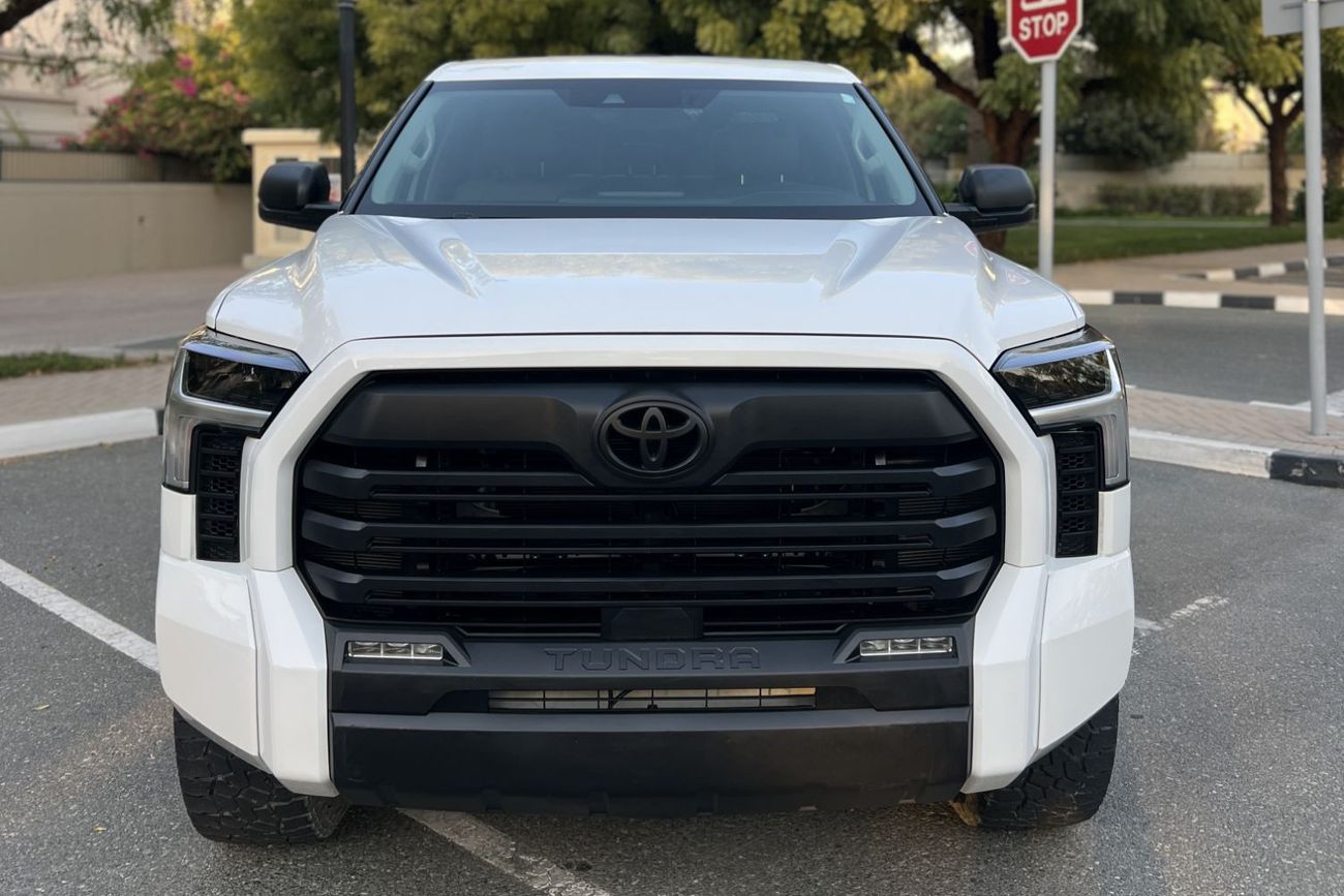 تويوتا تاندرا SR5 2023  34000Km  American