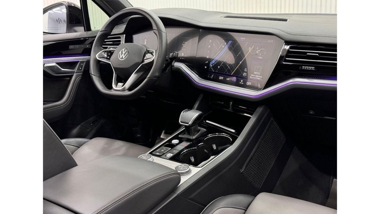 فولكس واجن طوارق 2022 Volkswagen Touareg R-Line Black Edition, Jan 2027 VW Warranty, Full VW Service History, GCC