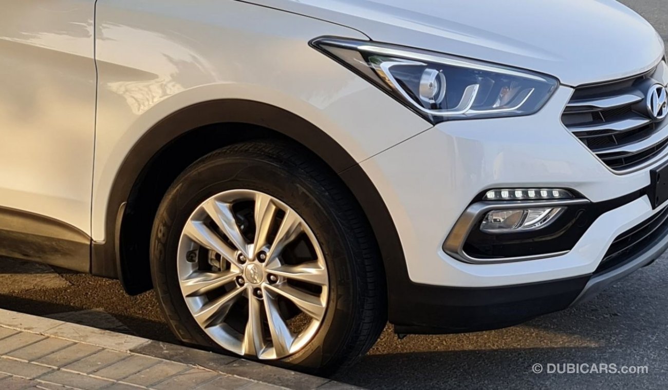 Hyundai Santa Fe 4WD 2018 Full Service History GCC Perfect Condition