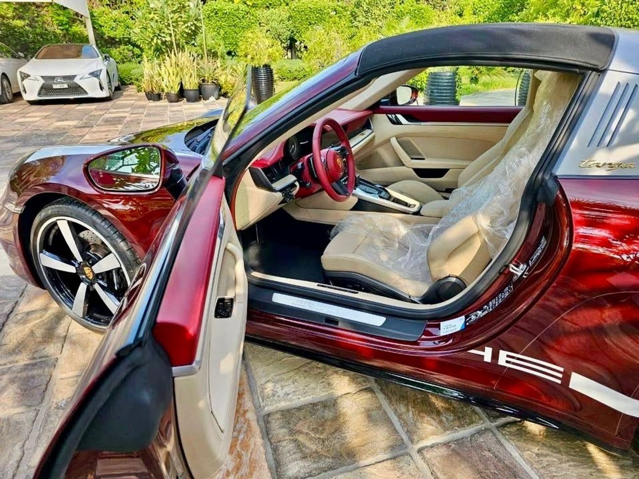 بورش 911 Targa 4S 3.0L (444 HP) Convertible