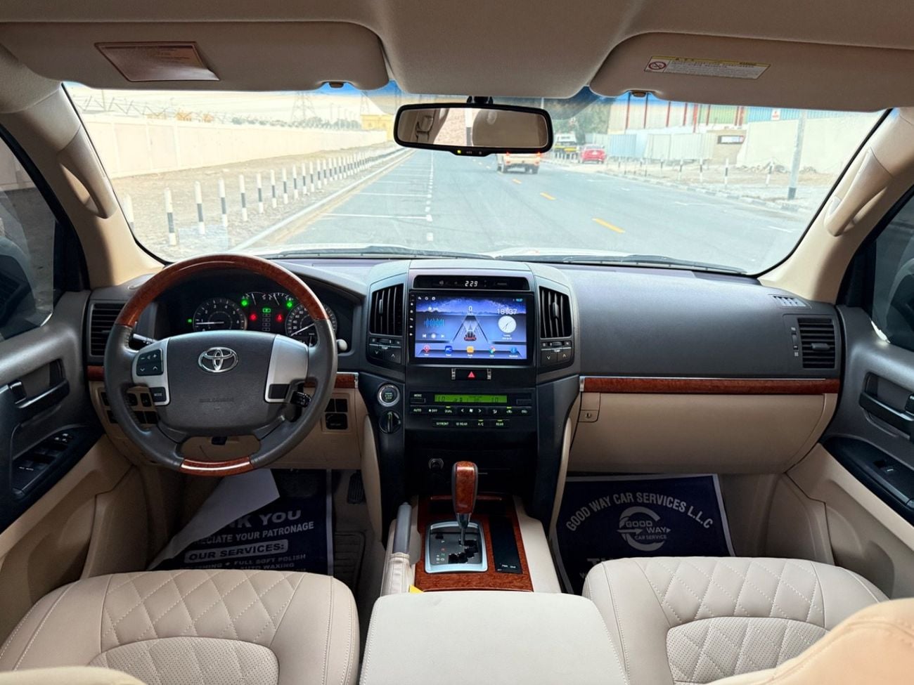 Toyota Land Cruiser GXR 4.0L (271 HP) AWD 2013 GXR 4.0L 4WD FACELIFTED 2025 WITH EXTERIOR GCC IN EXCELLENT CONDITION