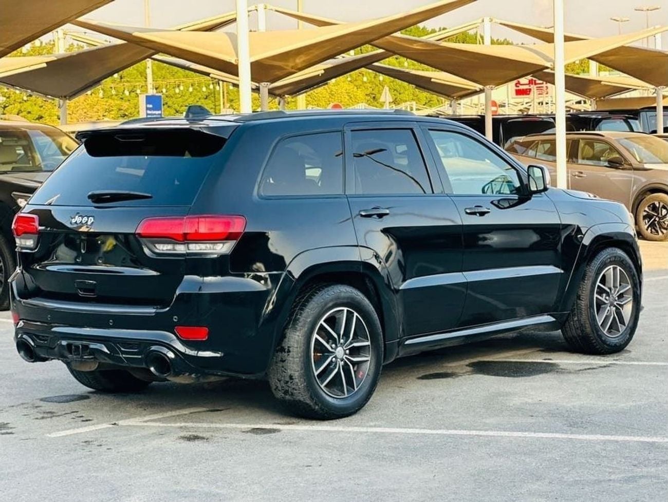 جيب جراند شيروكي Limited 5.7L (350 HP)