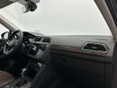 فولكس واجن تيجوان ELEGANCE 2.0L | Panoramic Sunroof with Leather Seats | VW Certified | GCC Specs | Showroom Co